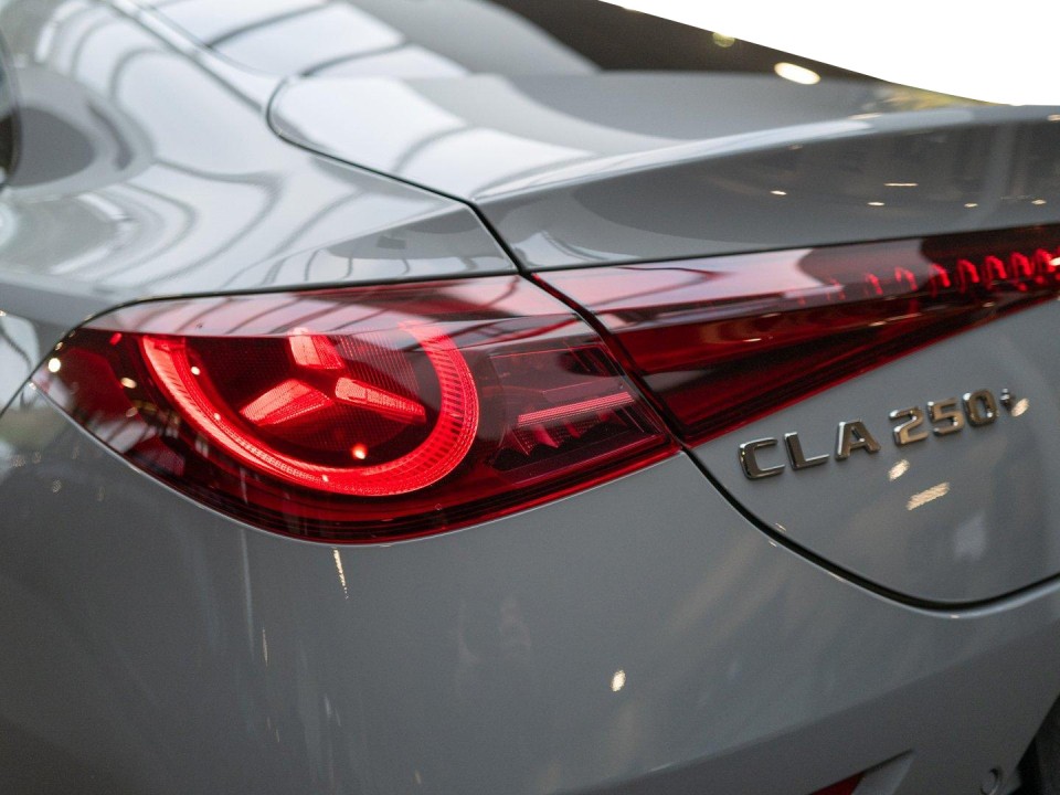 Mercedes-Benz CLA 250 EQ - foto 23