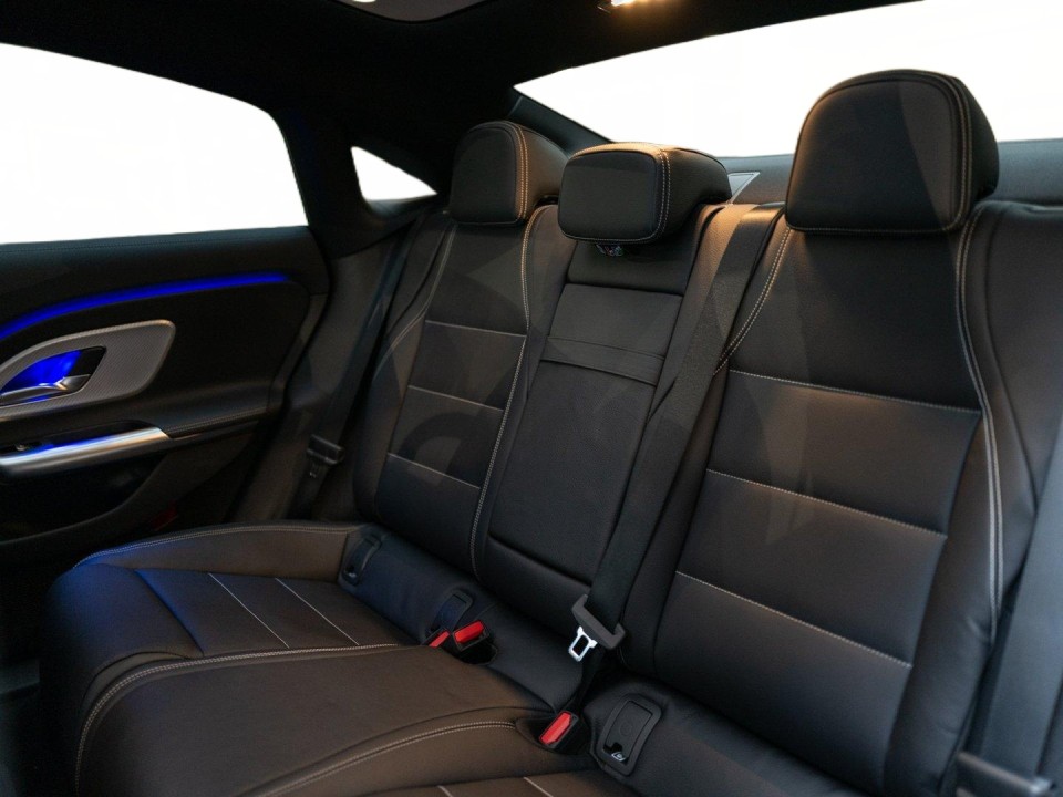 Mercedes-Benz CLA 250 EQ - foto 10