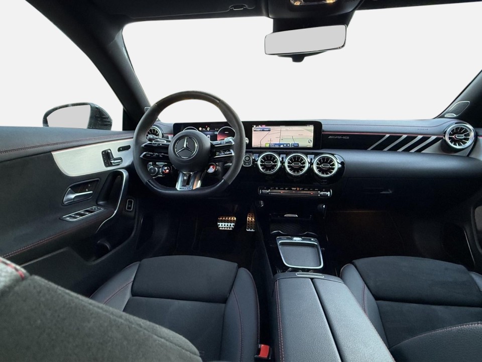 Mercedes-Benz CLA AMG 45s 4MATIC Shooting Brake - foto 14