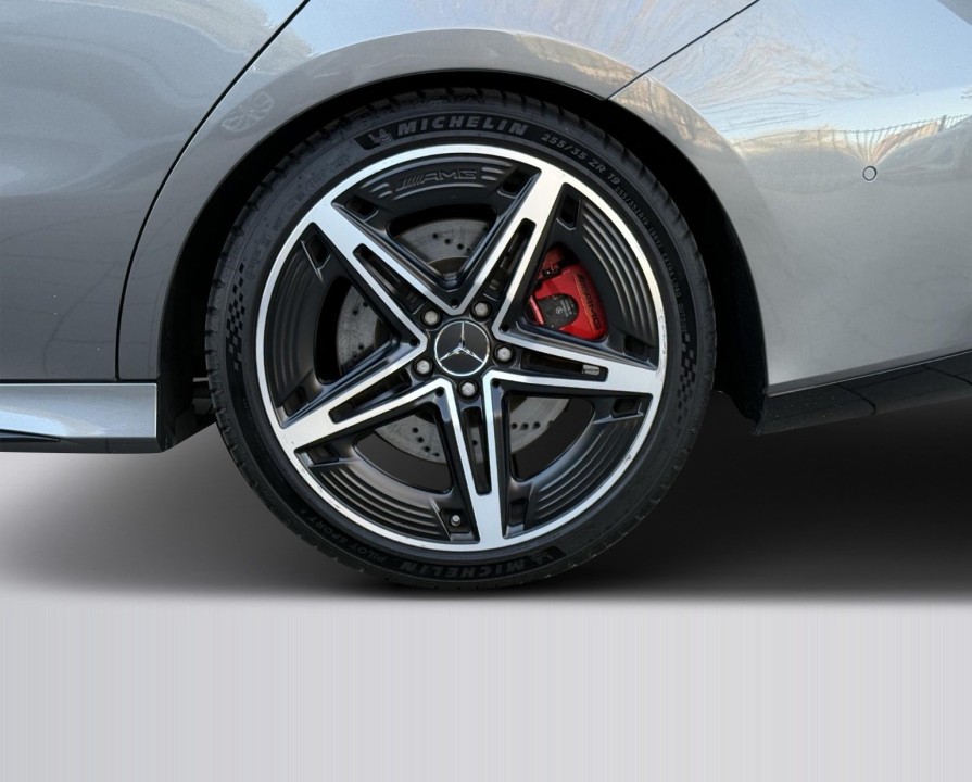 Mercedes-Benz CLA AMG 45s 4MATIC Shooting Brake - foto 36