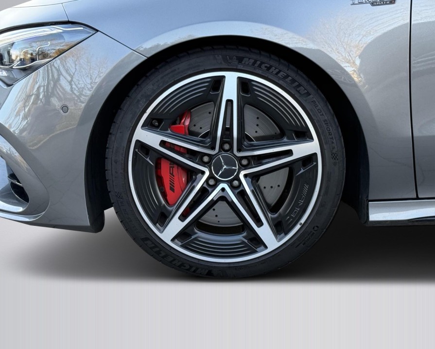 Mercedes-Benz CLA AMG 45s 4MATIC Shooting Brake - foto 33