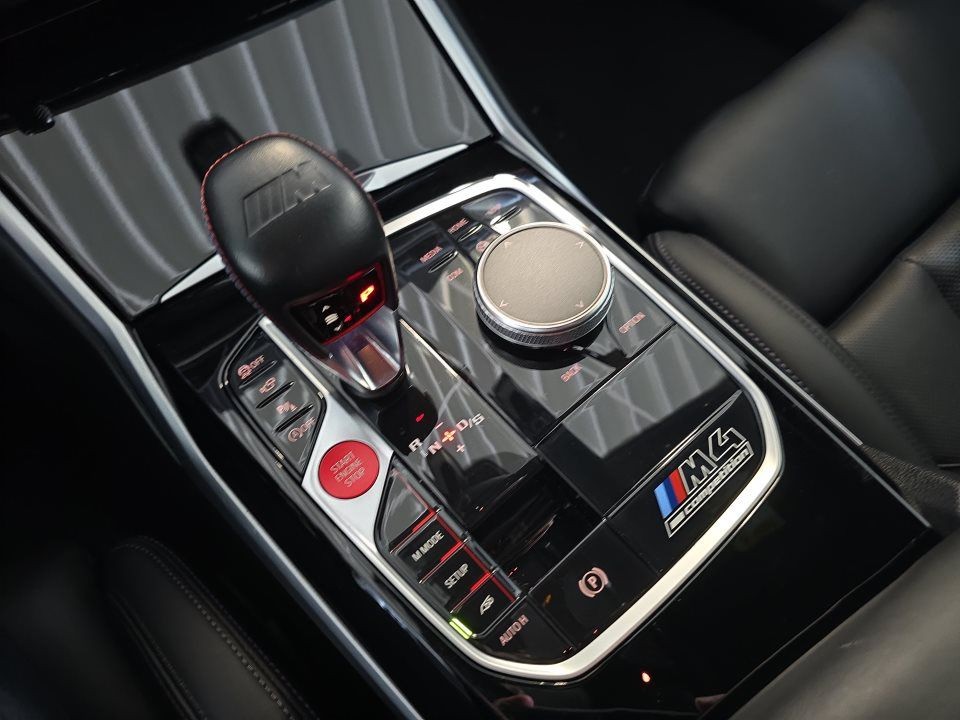 BMW M4 Competition - foto 14