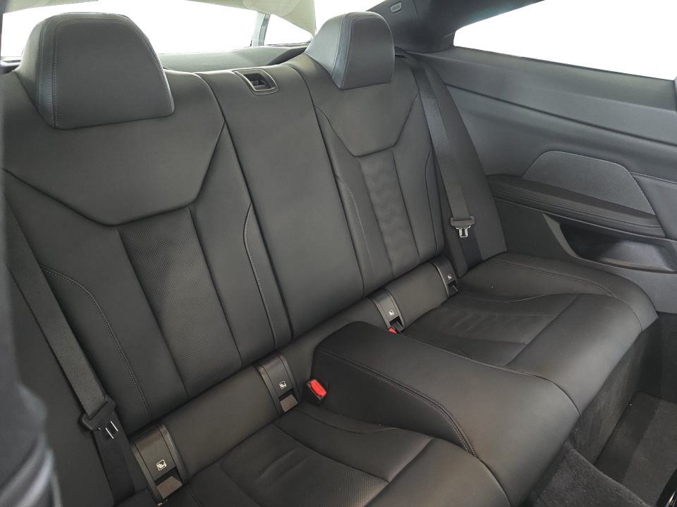 BMW M4 Competition - foto 11