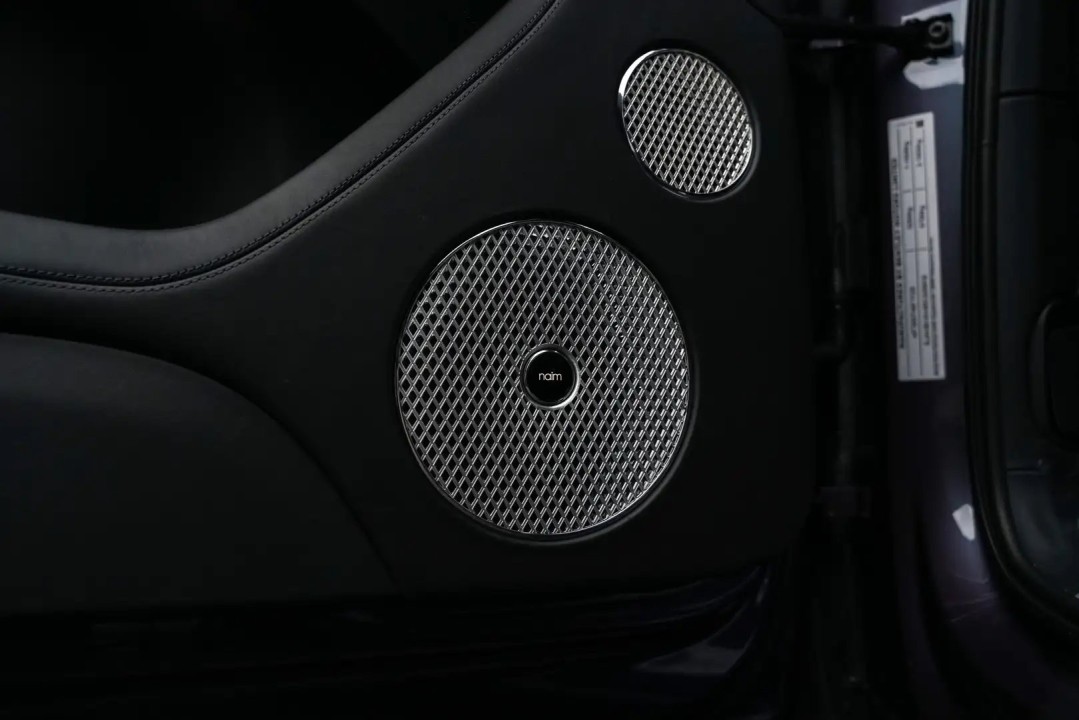 Bentley Bentayga EWB Mulliner V8 - foto 15