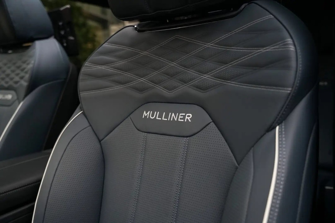 Bentley Bentayga EWB Mulliner V8 - foto 13