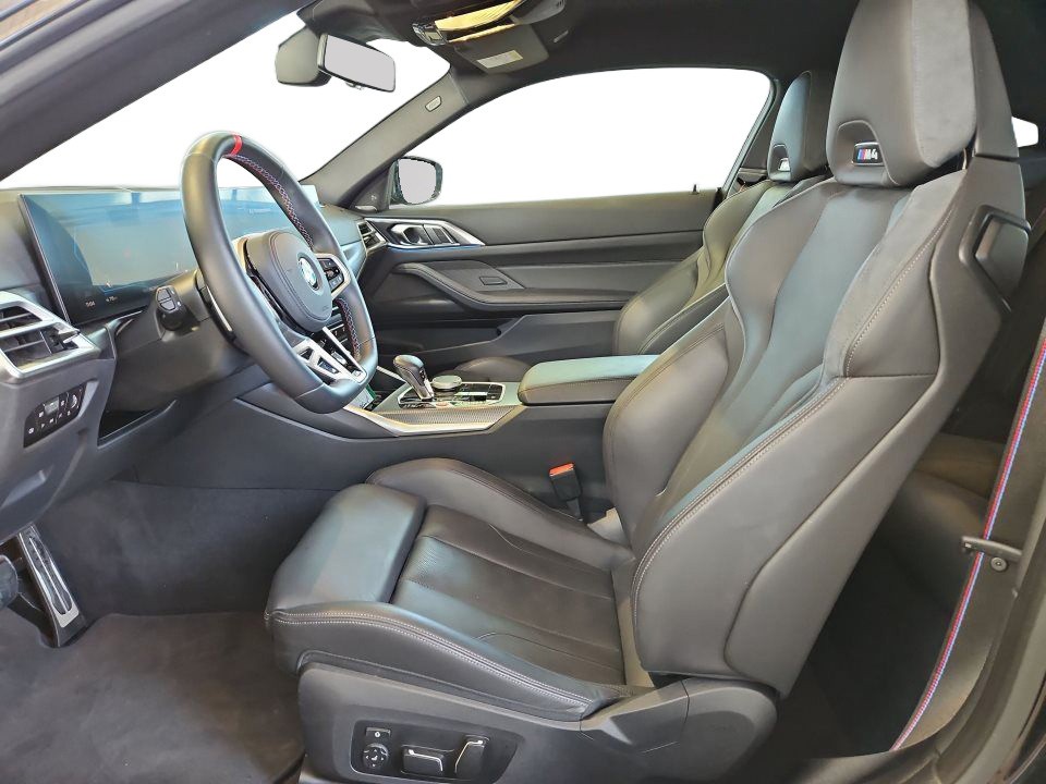 BMW M4 Competition - foto 8