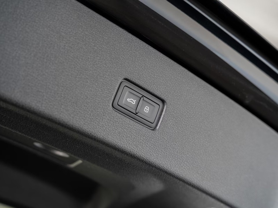 Audi Q8 50TDI quattro tiptronic S-Line - foto 24