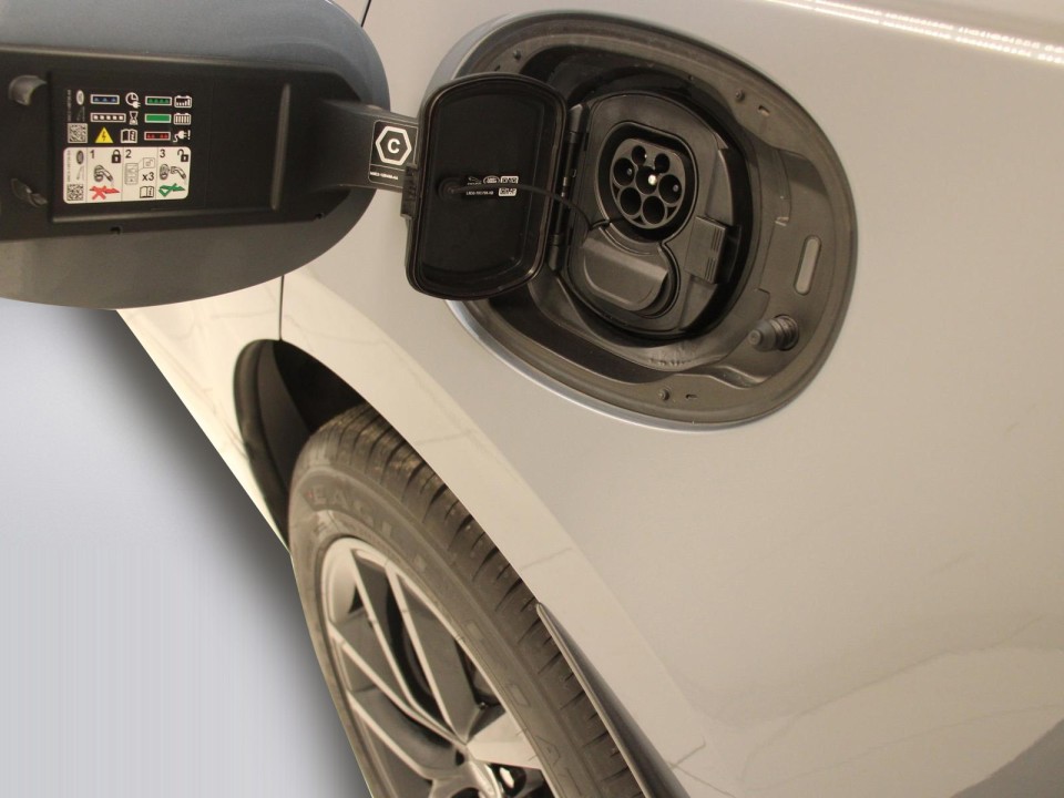 Land Rover Range Rover Velar P400e Dynamic SE - foto 17