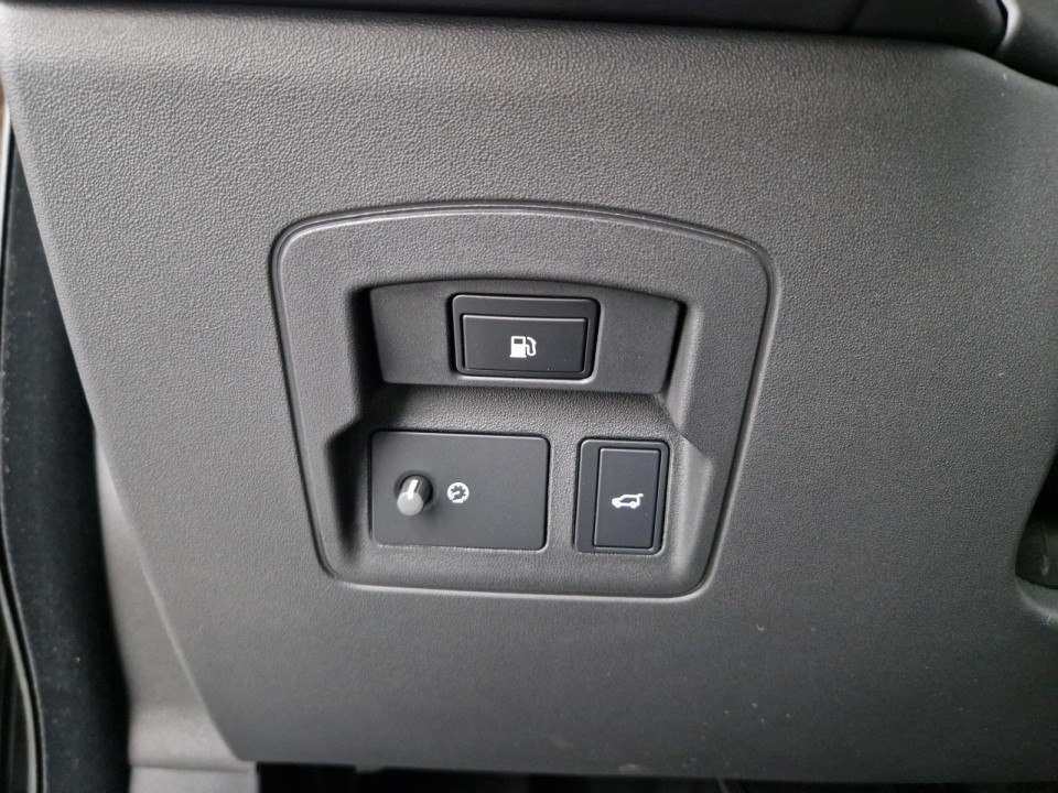 Land Rover Range Rover Velar P400e S - foto 31