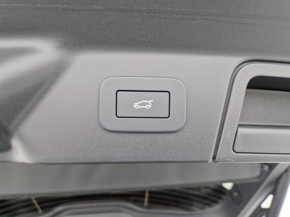 Land Rover Range Rover Velar P400e S - foto 32