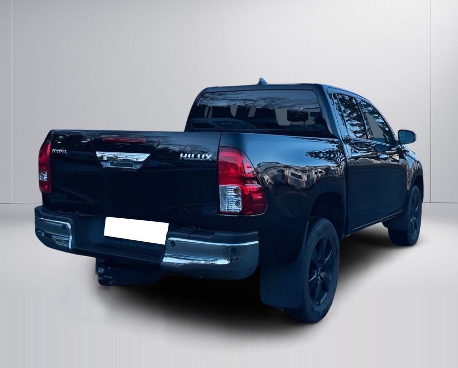 Toyota Hilux 2.4D Comfort (3)