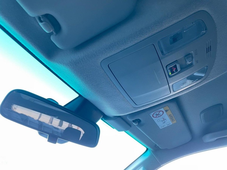 Toyota Hilux 2.4D Comfort - foto 15