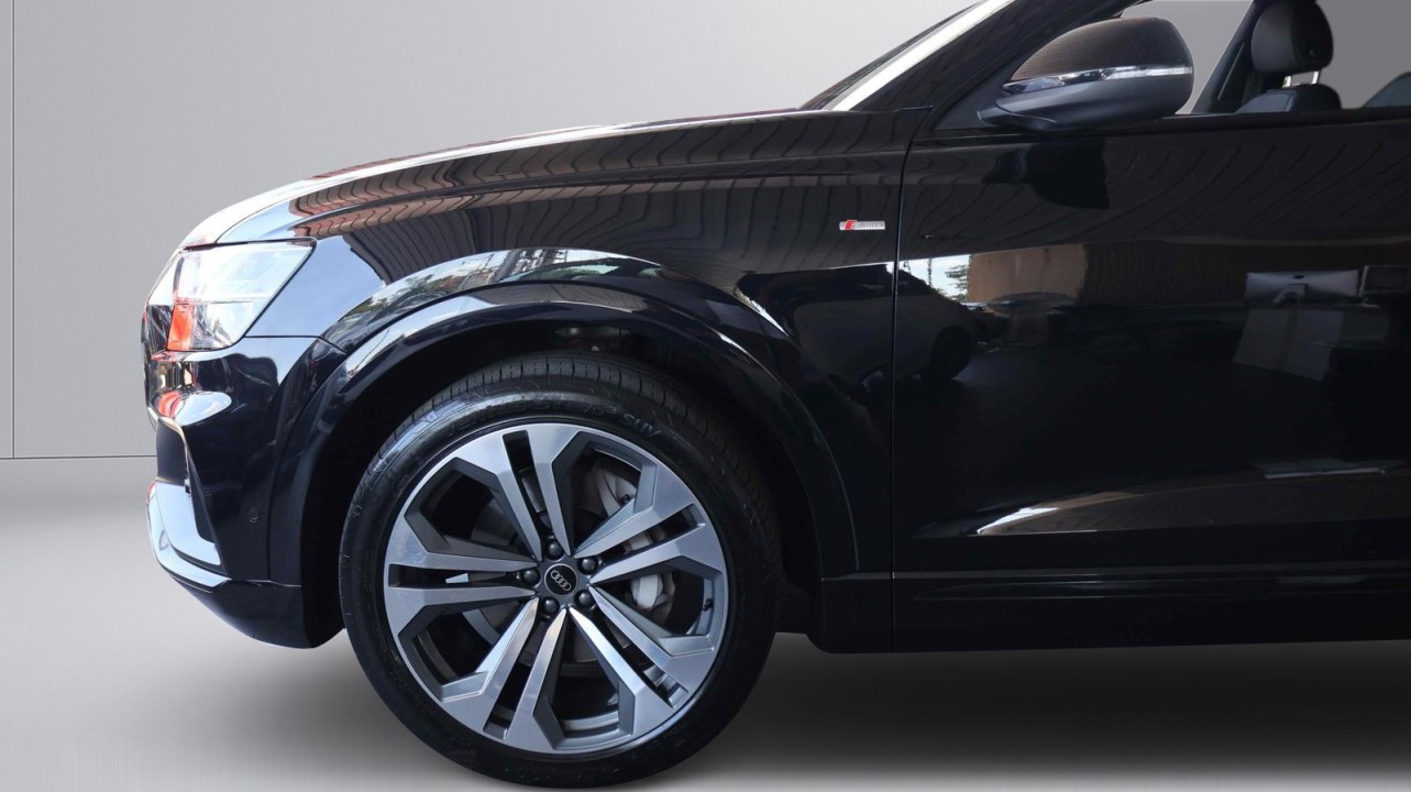 Audi Q8 50TDI quattro tiptronic S-Line - foto 31