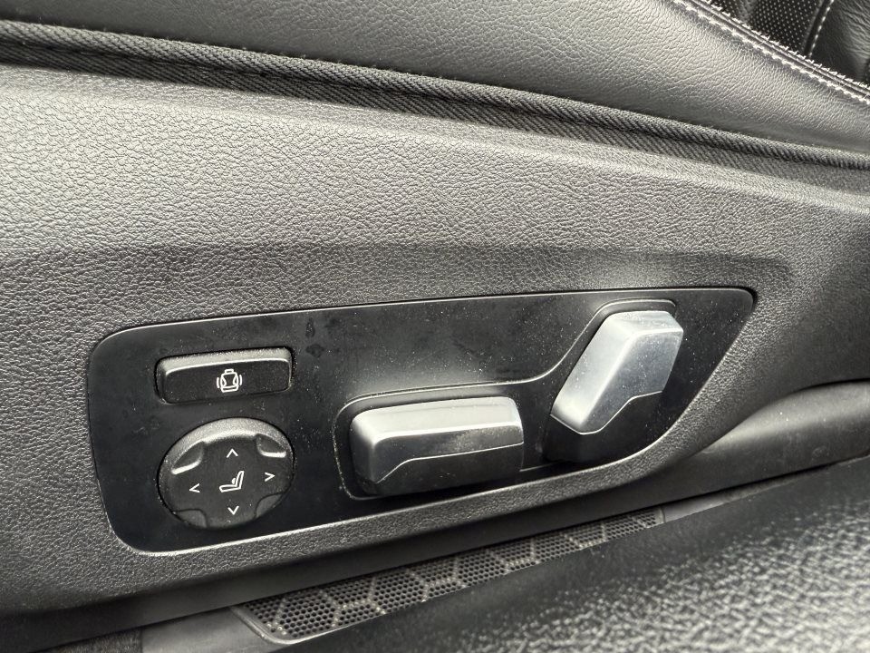 BMW Seria 8 M850i xDrive Coupe - foto 16