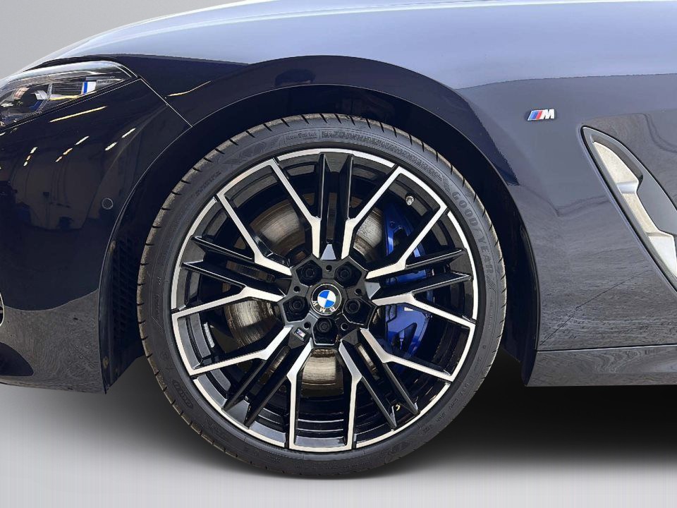 BMW Seria 8 M850i xDrive Gran Coupe - foto 15