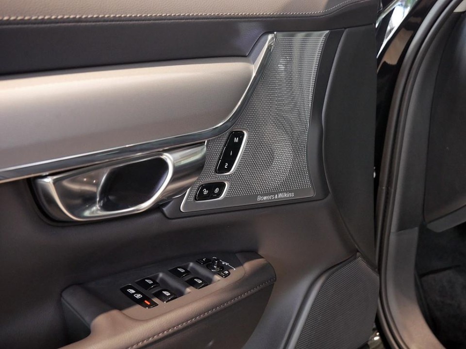 Volvo S90 T8 Recharge AWD Ultimate Dark - foto 23