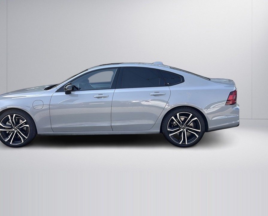 Volvo S90 T8 Recharge AWD Plus Dark (4)