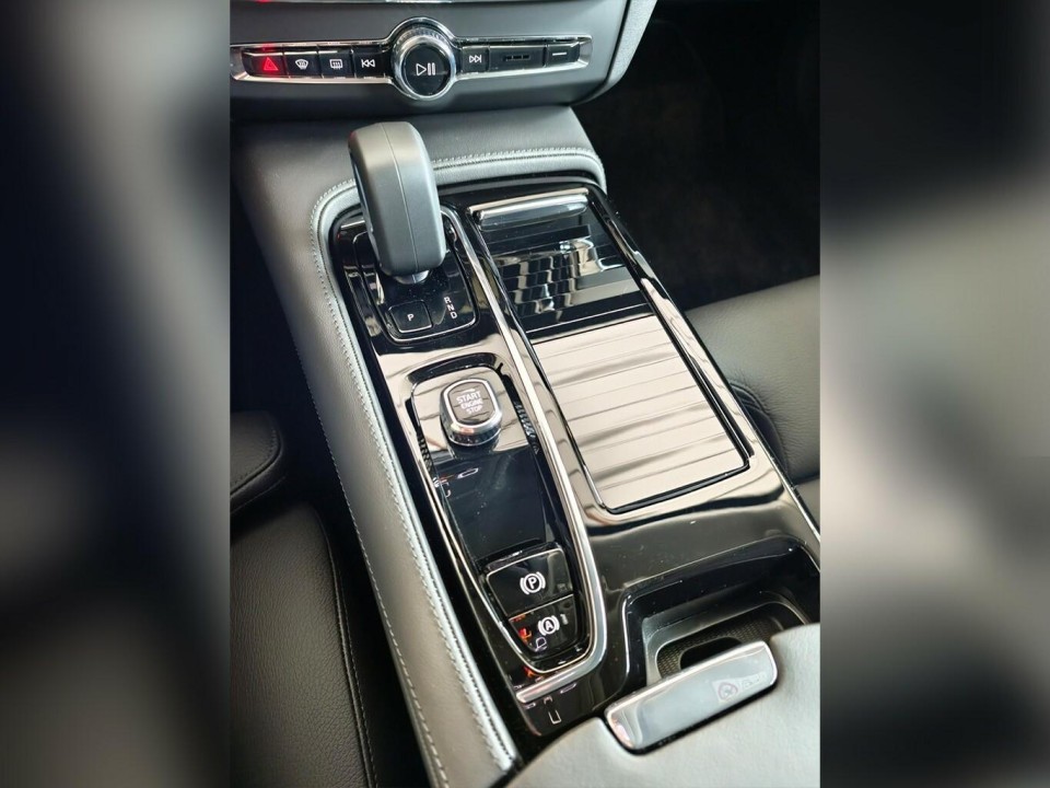 Volvo S90 T8 Recharge AWD Plus Dark - foto 13