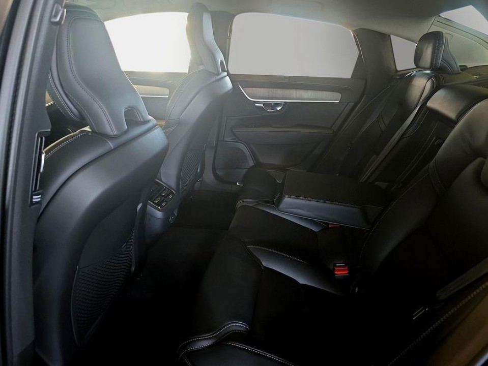 Volvo S90 B5 AWD Ultimate Bright (5)