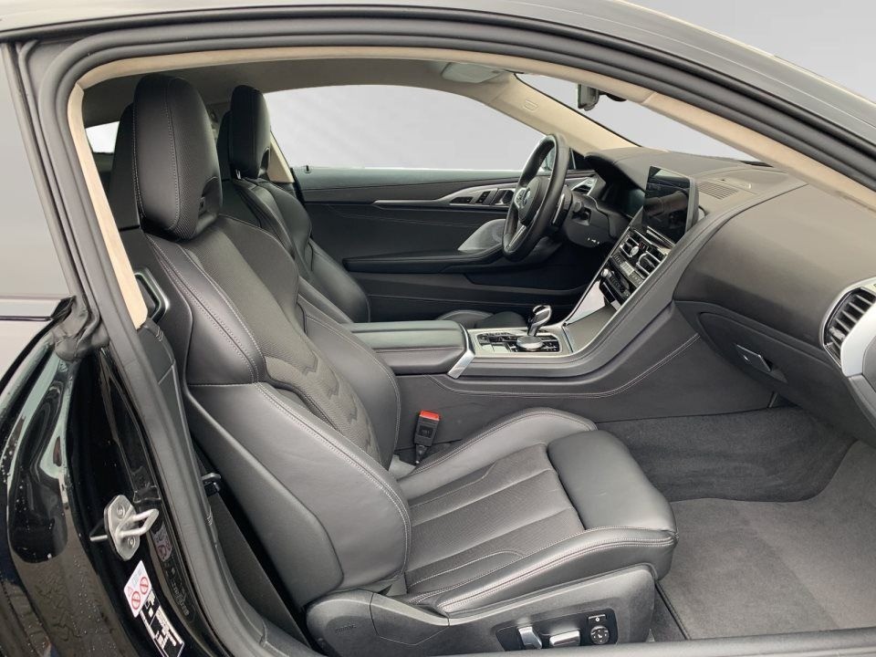 BMW Seria 8 M850i xDrive Coupe - foto 8