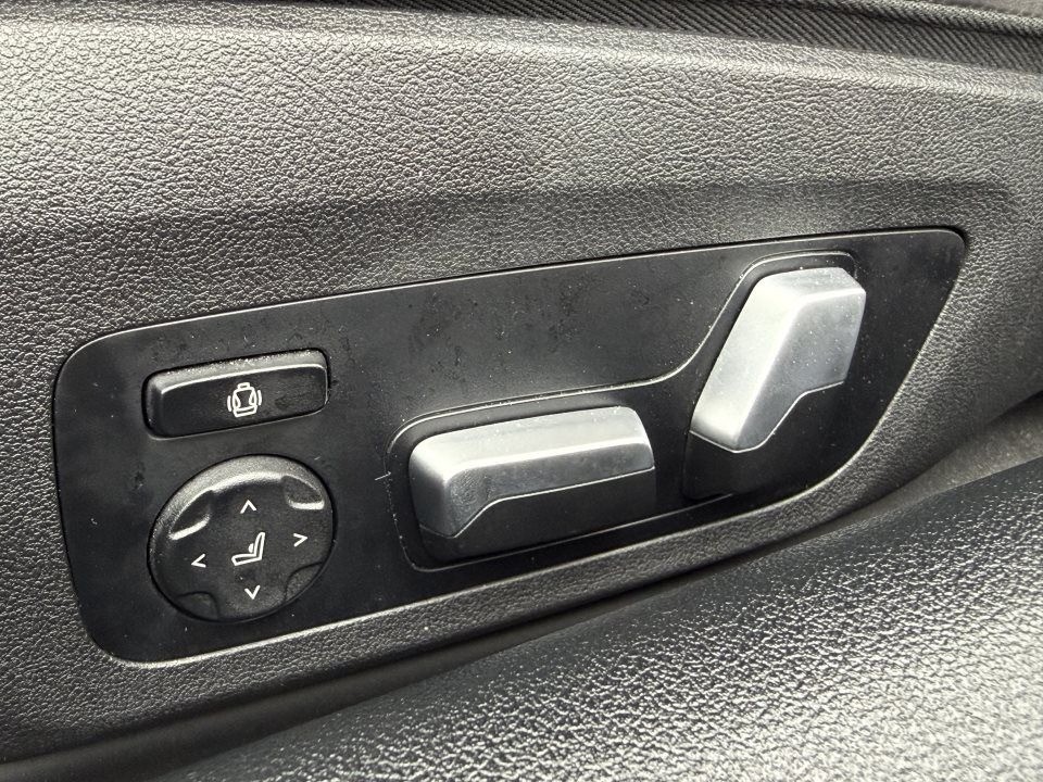 BMW Seria 8 M850i xDrive Cabriolet - foto 17