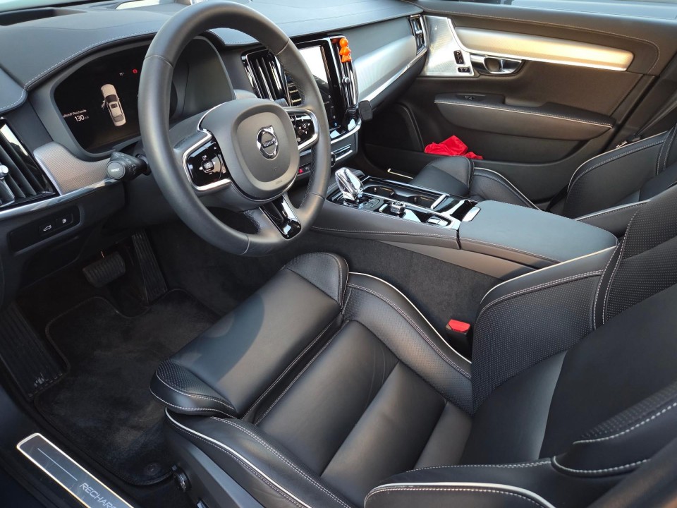 Volvo S90 T8 Recharge AWD Ultimate Dark (3)