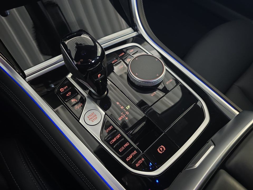 BMW Seria 8 M850i xDrive Coupe - foto 15