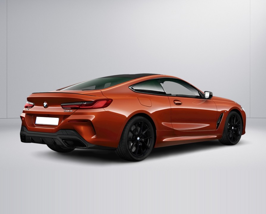 BMW Seria 8 840i xDrive Coupe (2)