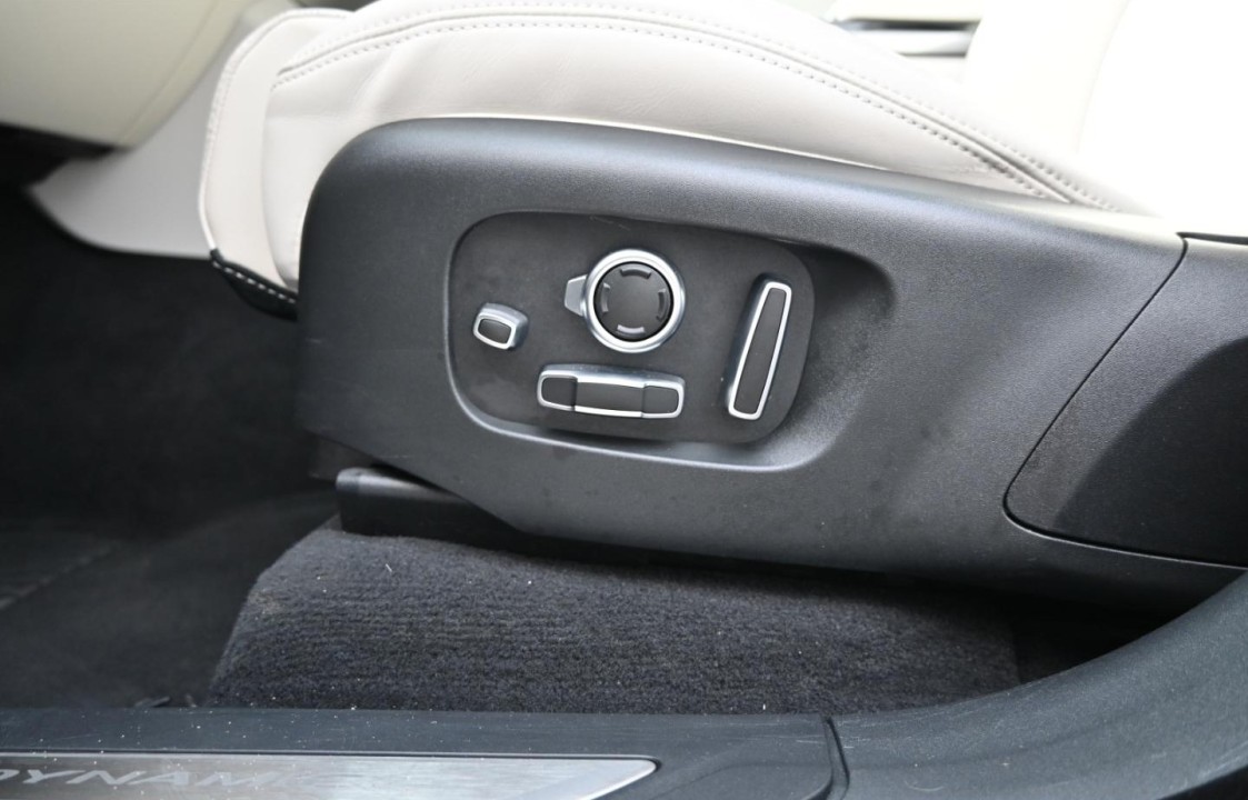 Land Rover Range Rover Velar D300 HSE R-Dynamic - foto 30