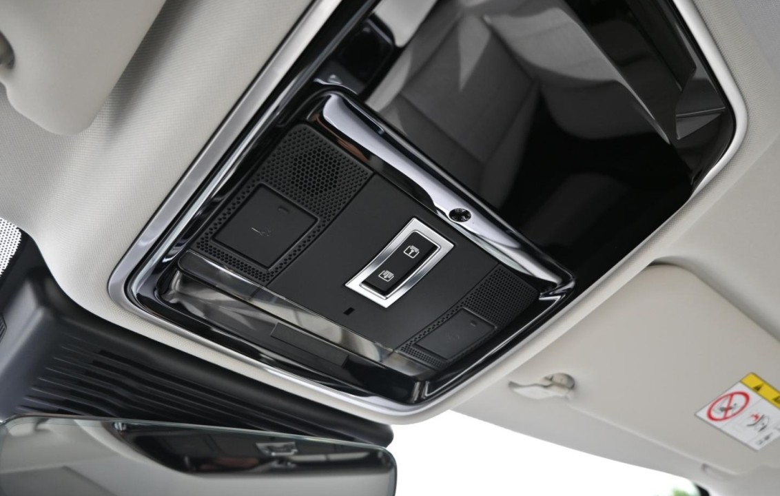 Land Rover Range Rover Velar D300 HSE R-Dynamic - foto 25