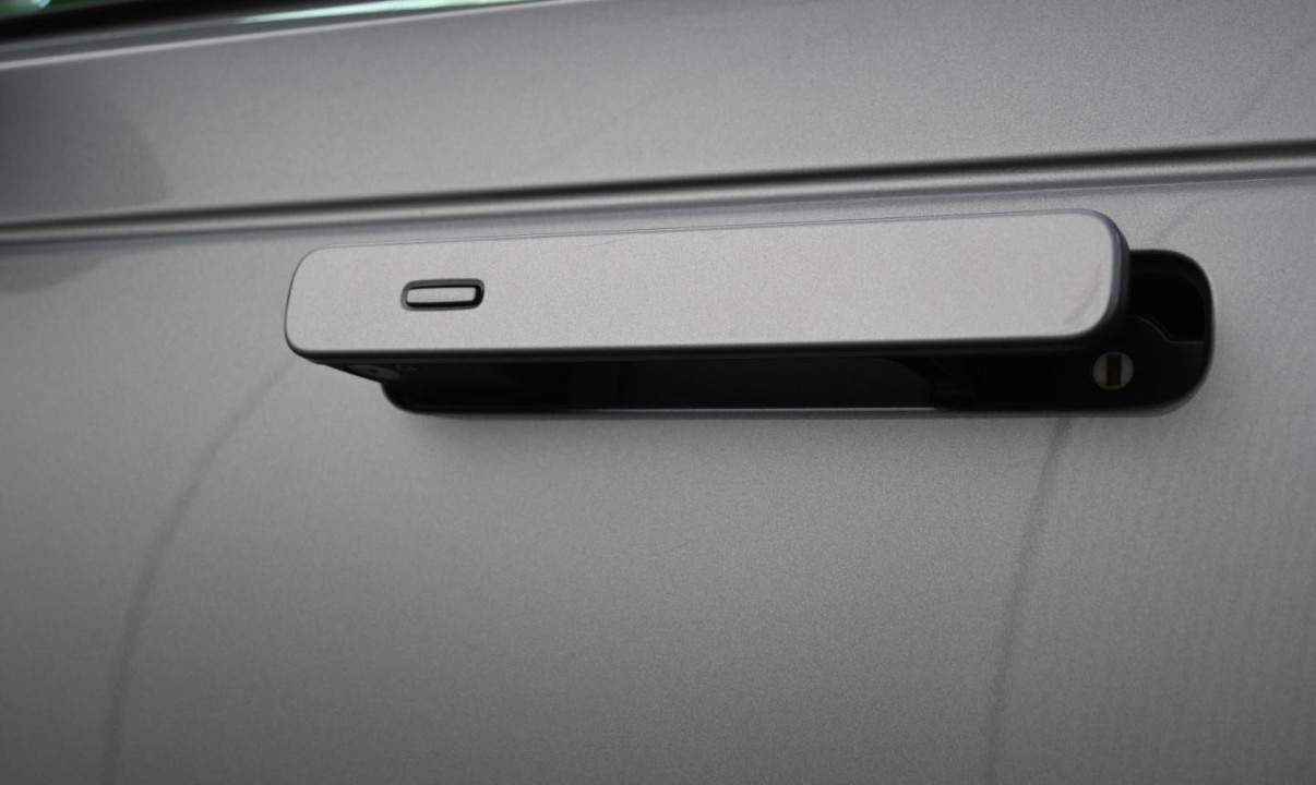 Land Rover Range Rover Velar D300 HSE R-Dynamic - foto 34