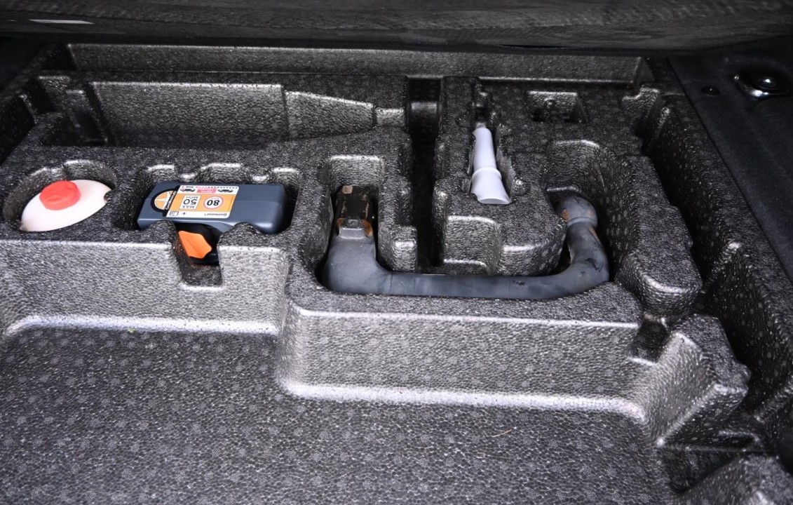 Land Rover Range Rover Velar D300 HSE R-Dynamic - foto 33