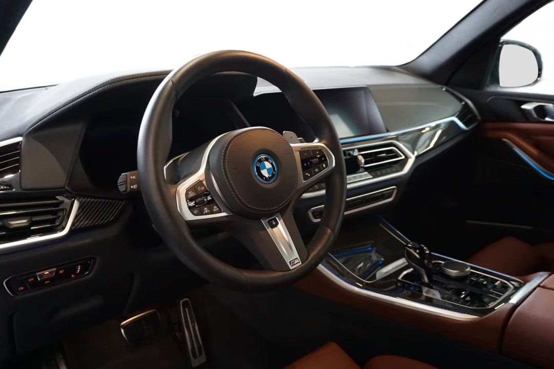 BMW X5 xDrive45e M-Sport (4)