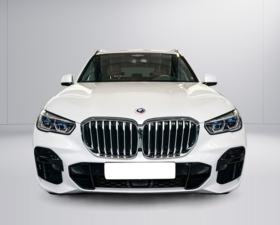 BMW X5 xDrive45e M-Sport (2)