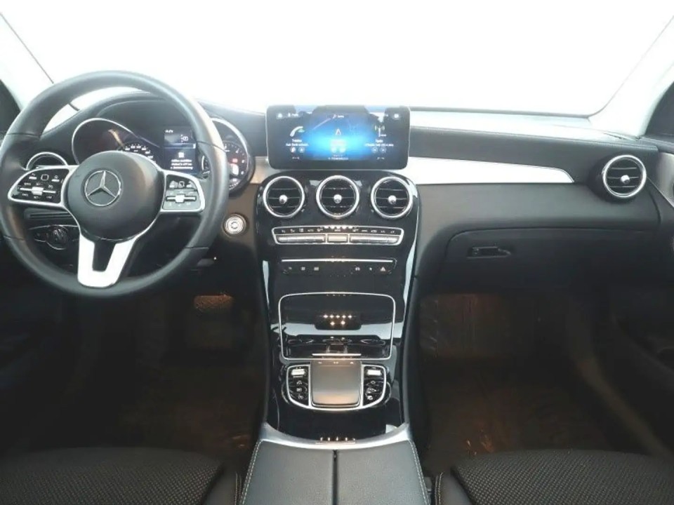 Mercedes-Benz GLC 220d 4MATIC (4)