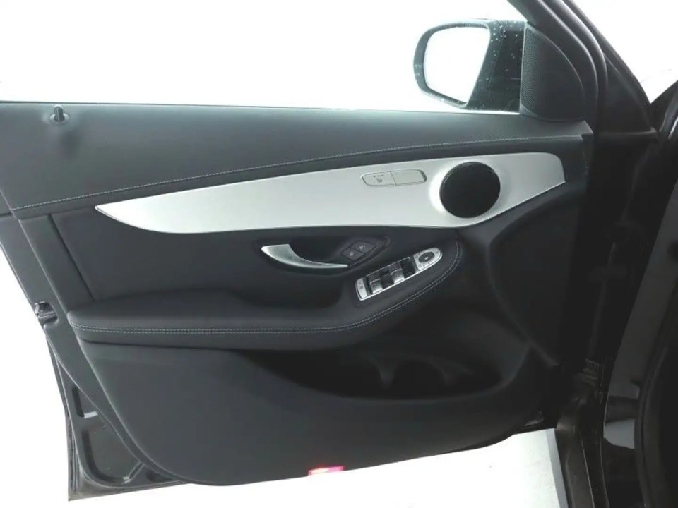 Mercedes-Benz GLC 220d 4MATIC - foto 8