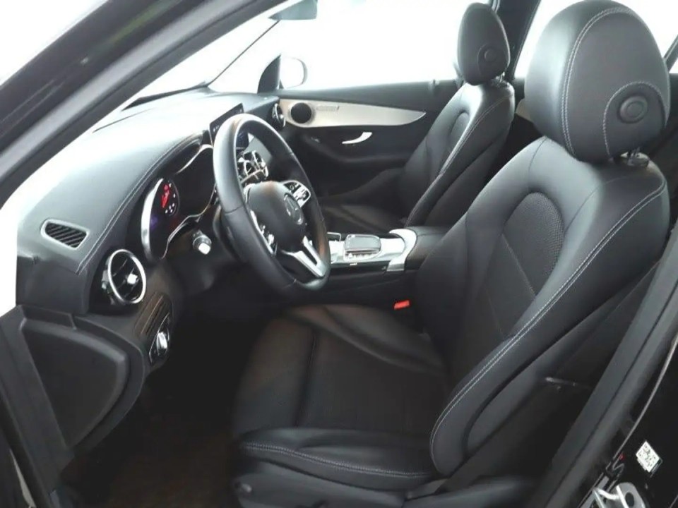Mercedes-Benz GLC 220d 4MATIC (3)