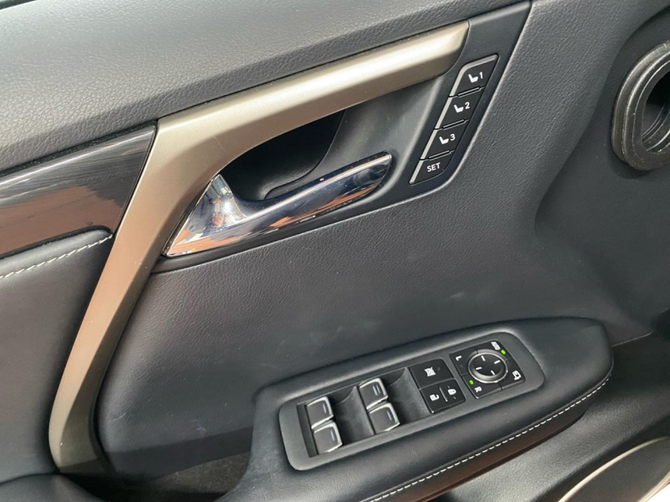 Lexus Seria RX 450h Executive - foto 22