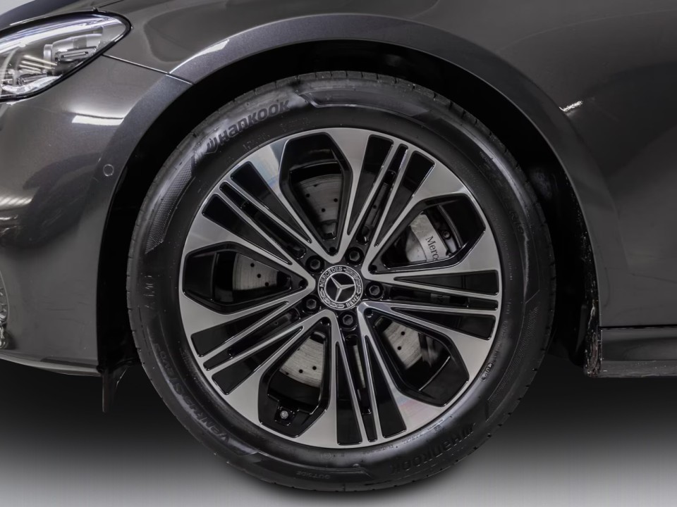 Mercedes-Benz E 300de - foto 21