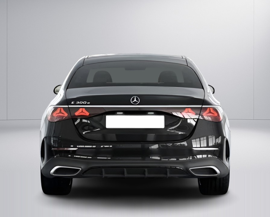 Mercedes-Benz E 300e AMG - foto 6