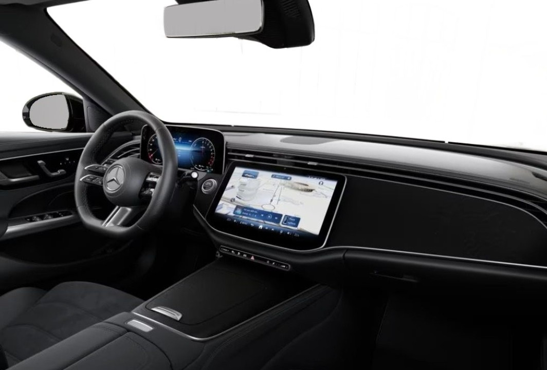 Mercedes-Benz E 300e AMG - foto 9