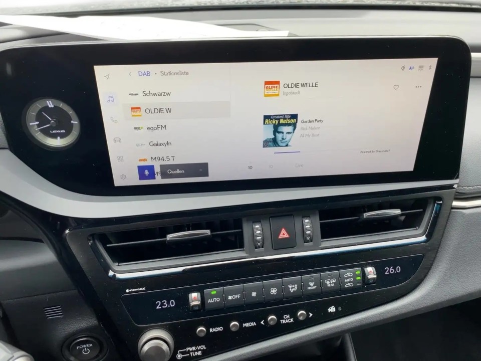 Lexus Seria ES 300h F-Sport - foto 12