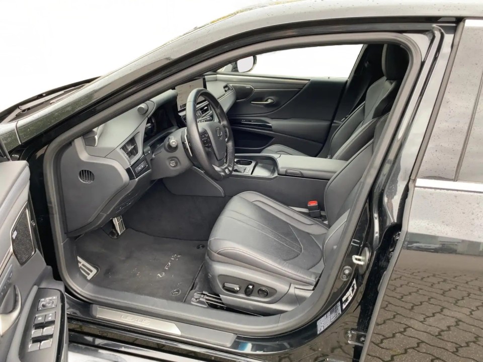 Lexus Seria ES 300h F-Sport - foto 9