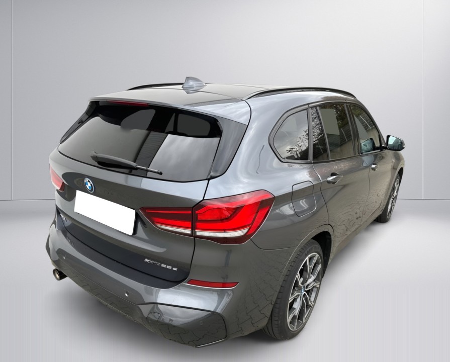 BMW X1 xDrive25e M-Sport (3)
