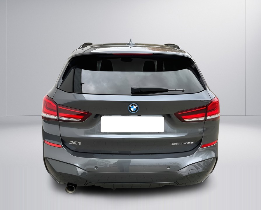 BMW X1 xDrive25e M-Sport (4)