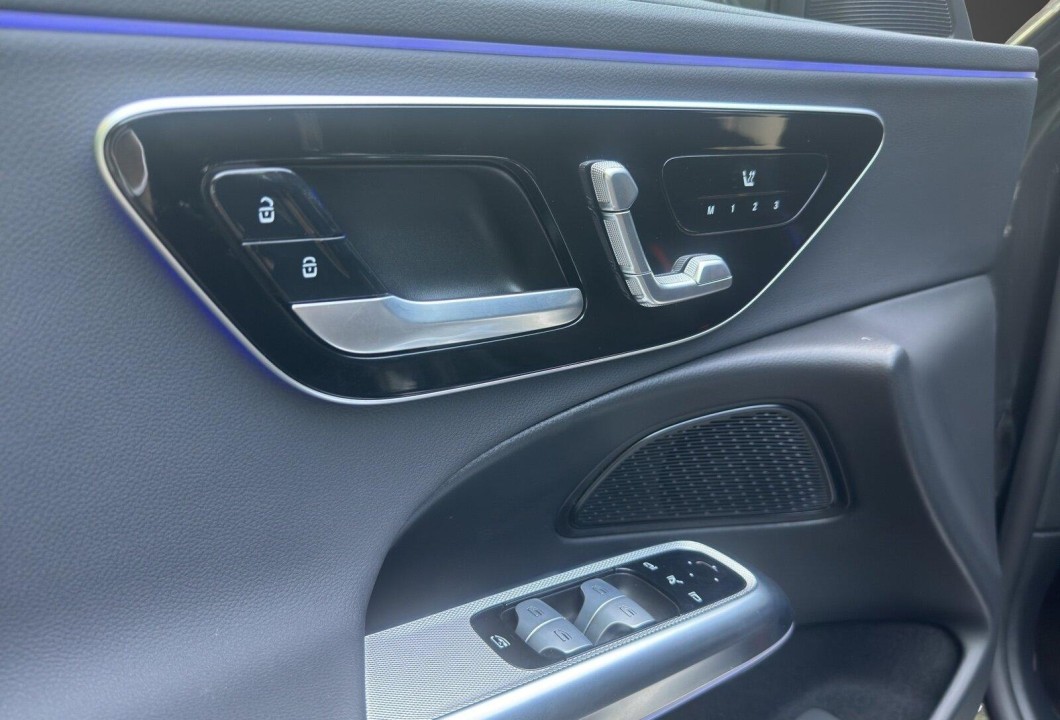 Mercedes-Benz E 300de 4MATIC - foto 14