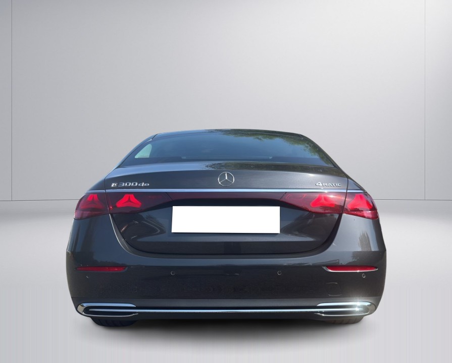 Mercedes-Benz E 300de 4MATIC (4)