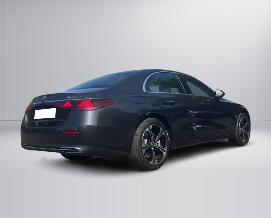 Mercedes-Benz E 300de 4MATIC (3)