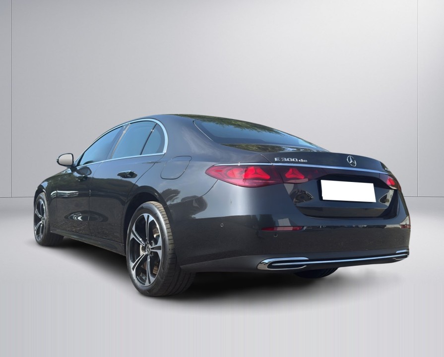 Mercedes-Benz E 300de 4MATIC (5)