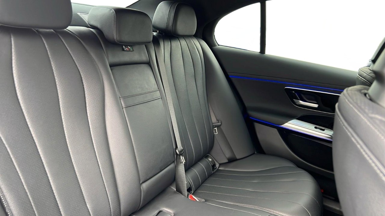 Mercedes-Benz E 300e - foto 10